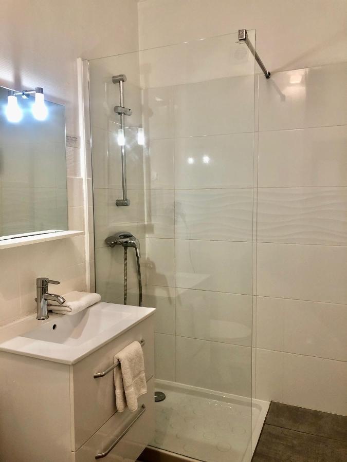 Logis Hotel L'Abricotine Tain-lʼHermitage Zewnętrze zdjęcie